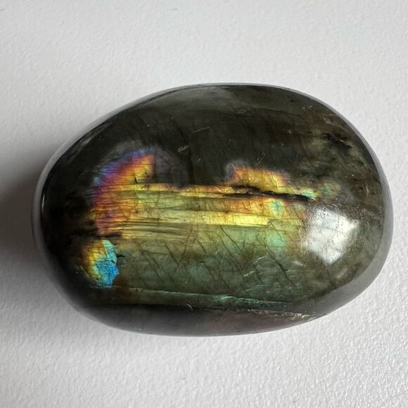 Labradorite Crystal Round Palmstone (5) - Picture 5 of 9